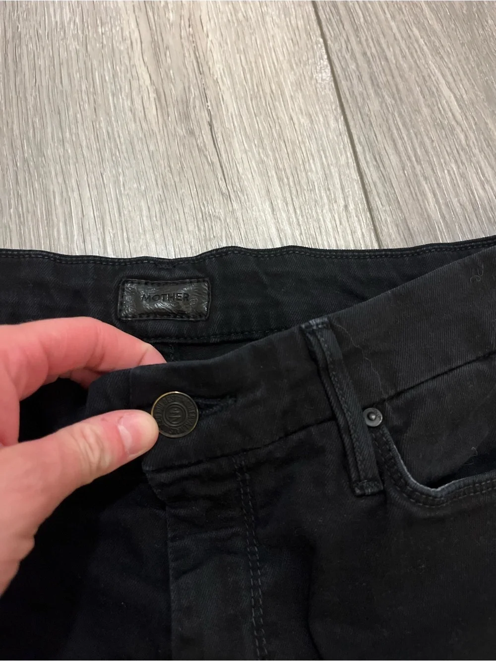 MOTHER The Looker Ankle Fray Black Skinny Jeans Size 29